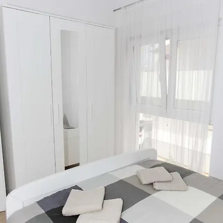 Apartment Ni-ka *