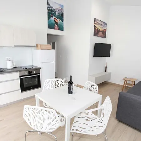Ni-ka Apartment